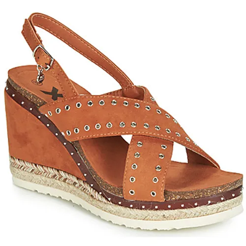 Xti  48922  women's Sandals in Brown